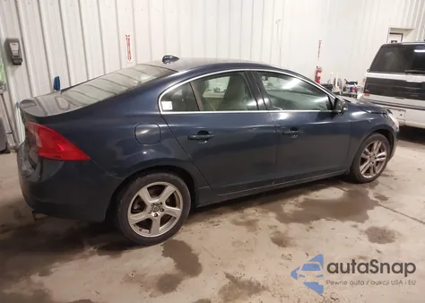 2013 Volvo S60 T5 из США, поврежденный, VIN YV1612FSXD2217426